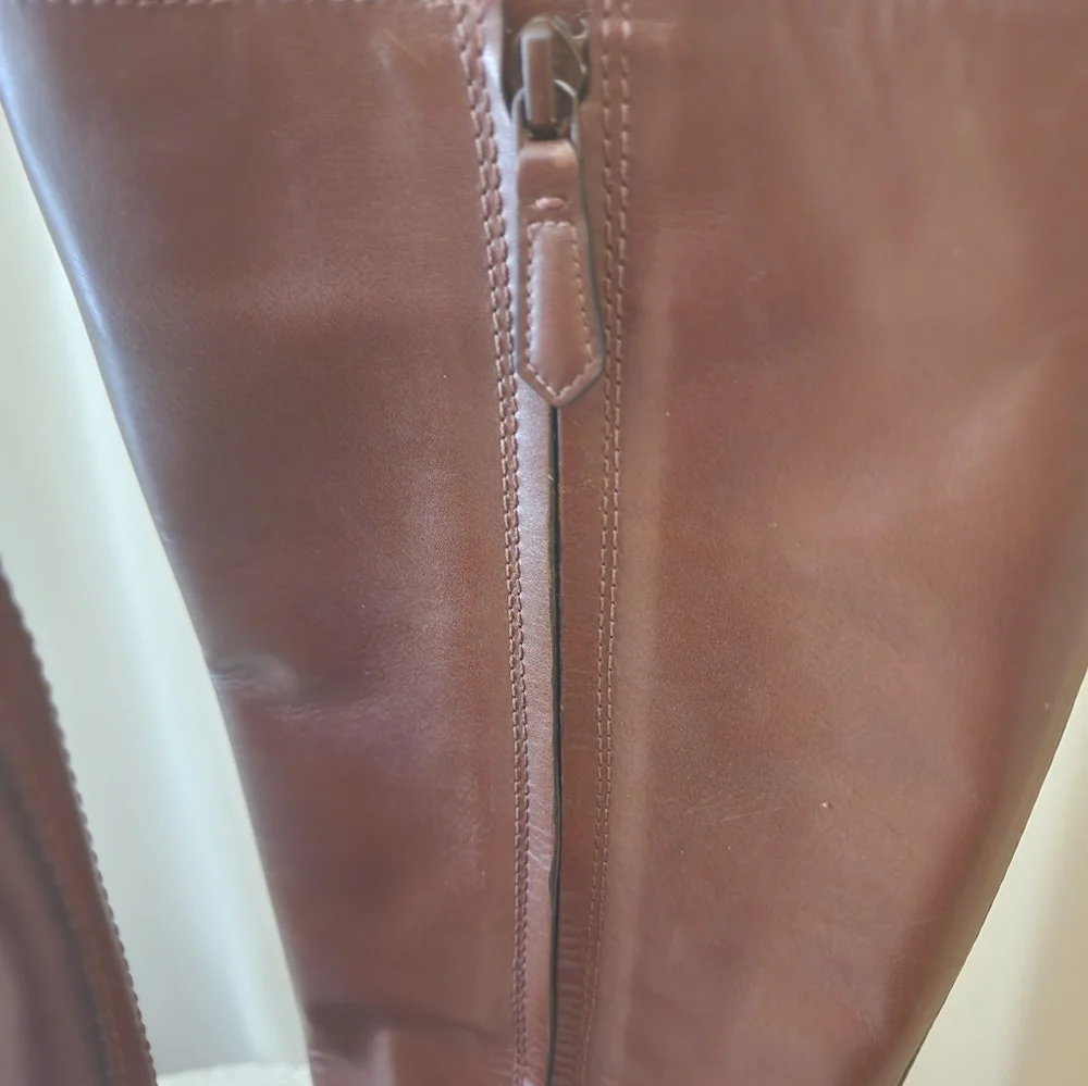 NWT Tory Burch leather Riding Boots size 6. - Picture 3 of 5